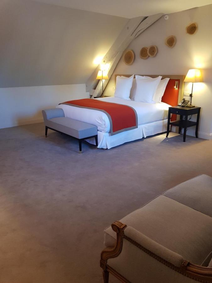 Chateau Saint-Jean, Relais & Chateaux มงต์ลูซง ภายนอก รูปภาพ